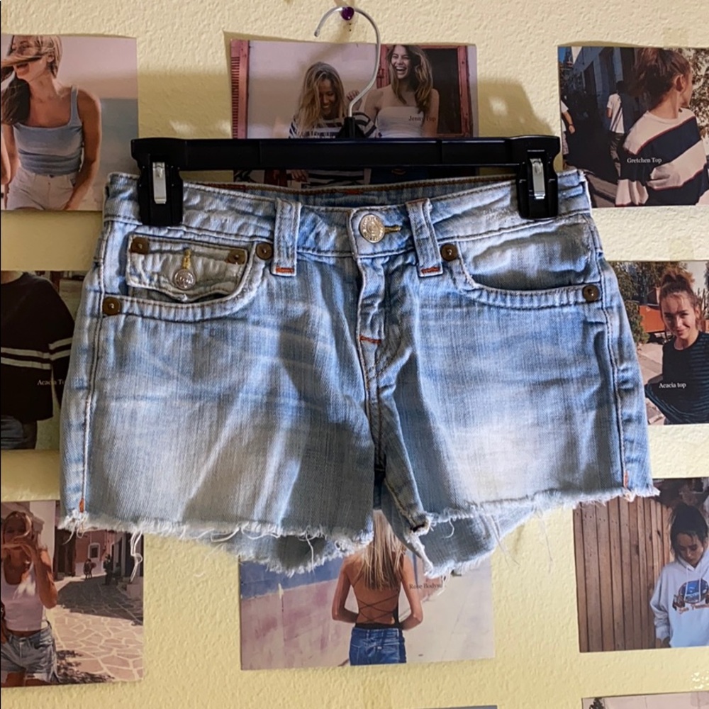 TRUE RELIGION shorts